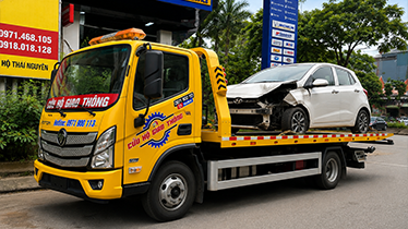 Khách hàng được cứu hộ ô tô hỗ trợ tại Thái Nguyên